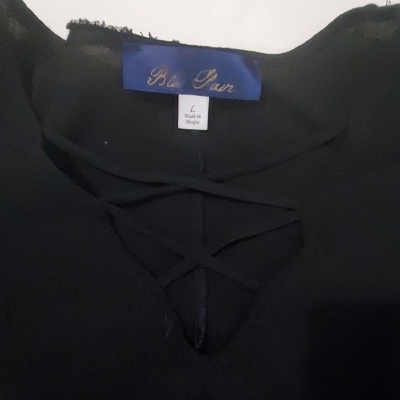 Black top - Picture 3 of 4